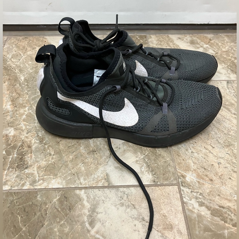 Nike Duel Racer Sneakers Size 9 - Picture 2 of 5